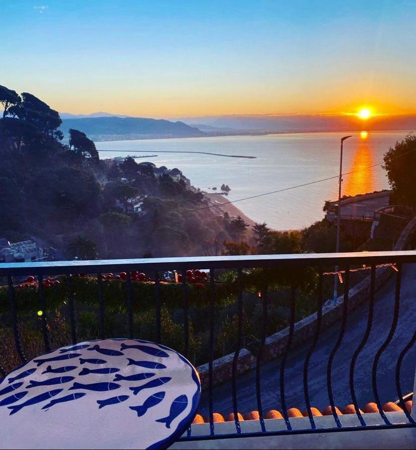 Residence Villa Giordano Sea View Amalfi Coast Виетри Экстерьер фото