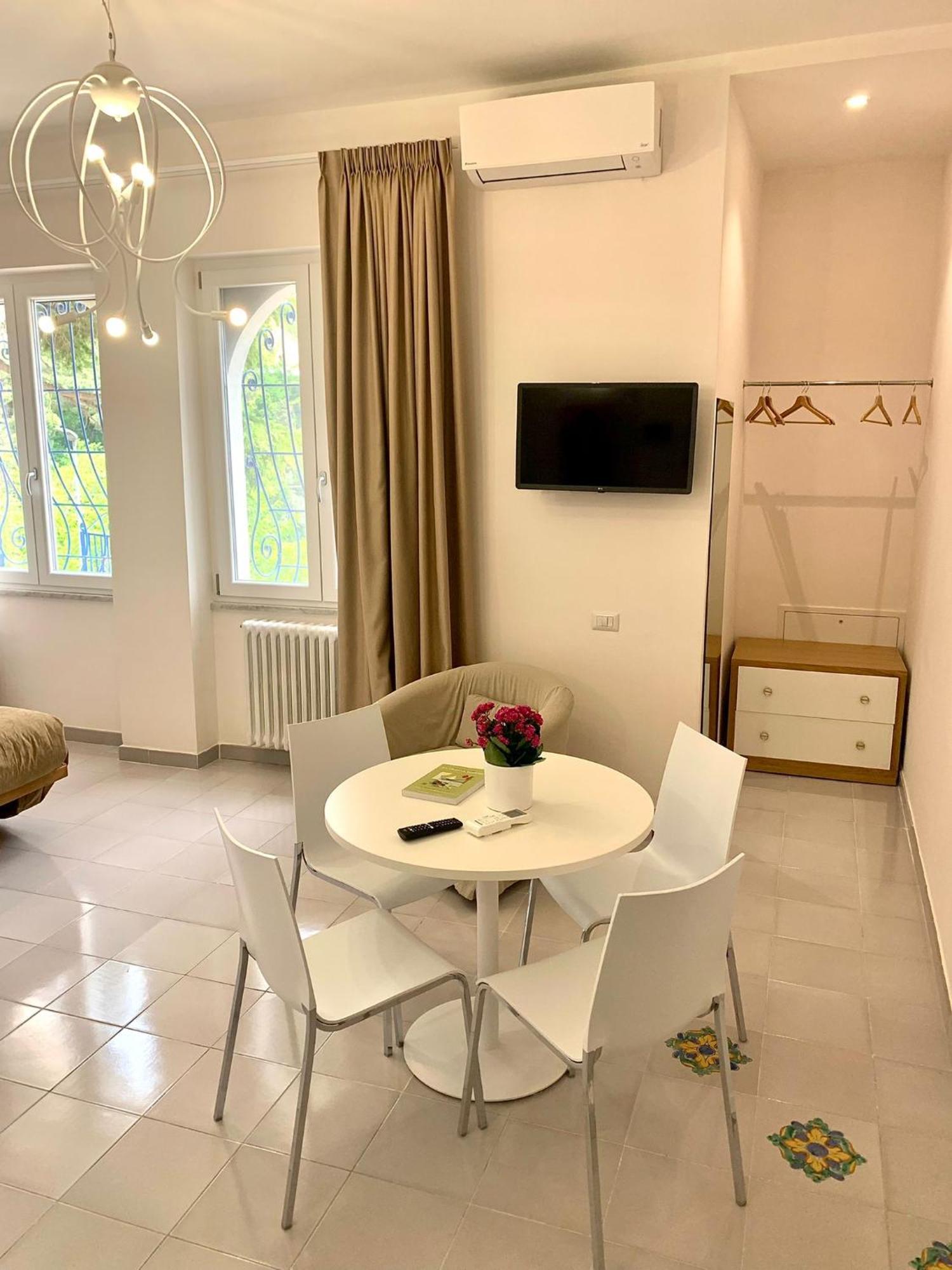 Residence Villa Giordano Sea View Amalfi Coast Виетри Экстерьер фото